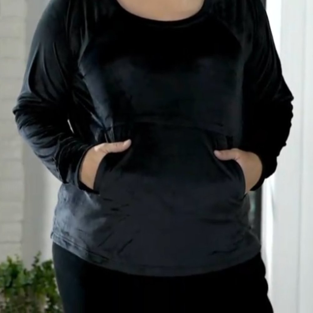 Bali Studio Collection Luxe Lounge Velour Pullover NWOT - Picture 3 of 7